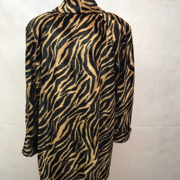 Cache Long Leopard Print Coat - Picture 6 of 12